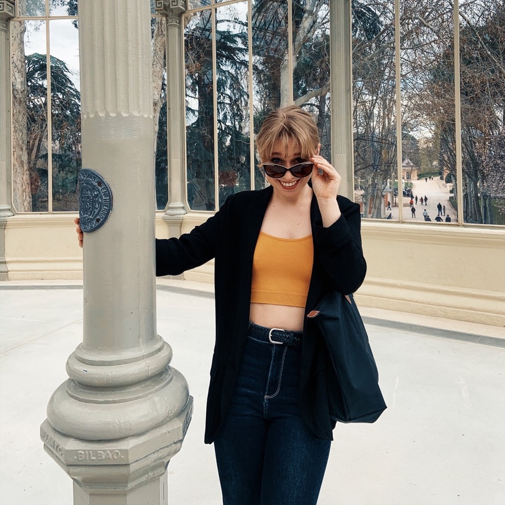 Meet your Posher, Madeleine